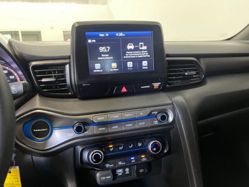 Used 2019 Hyundai Veloster 2.0 image 17
