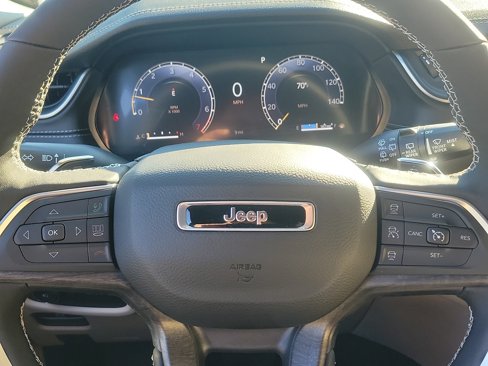 New 2025 Jeep Grand Cherokee L Limited w/ Luxury Tech Group II image 12