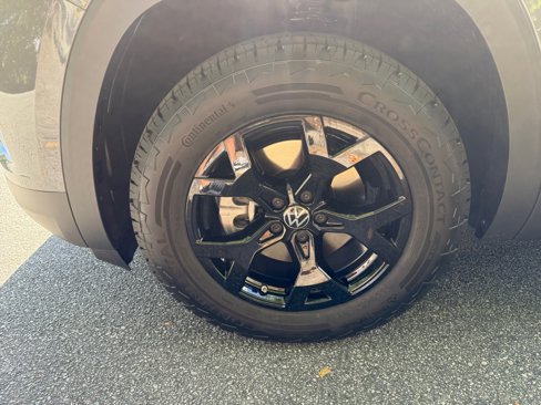 New 2025 Volkswagen Atlas Peak Edition SE image 27