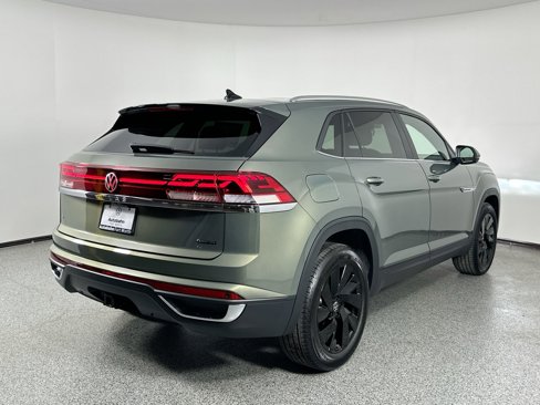 New 2025 Volkswagen Atlas Cross Sport SE image 4