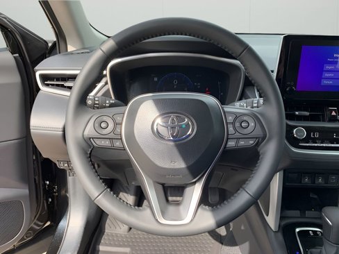 New 2025 Toyota Corolla Cross XLE image 25