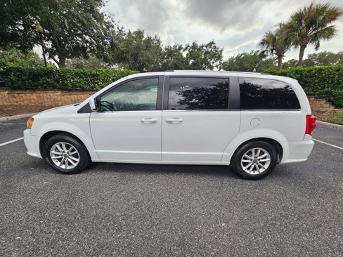 Used 2019 Dodge Grand Caravan SXT image 5