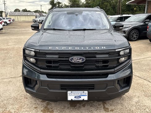 New 2025 Ford Expedition Max Active image 2