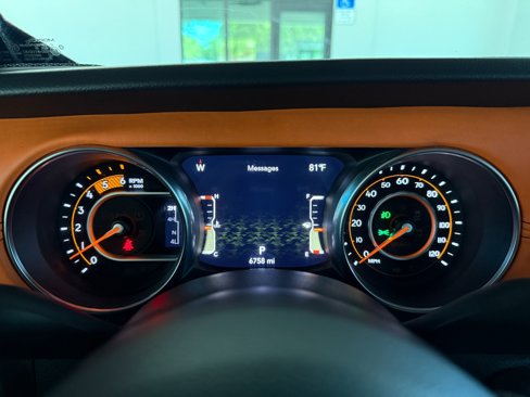 Used 2022 Jeep Gladiator Sport image 38