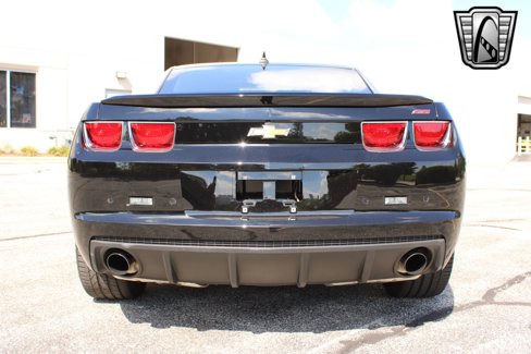 Used 2011 Chevrolet Camaro SS w/ RS Package image 5