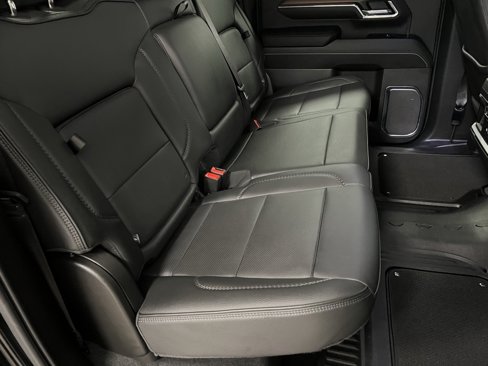 Used 2024 GMC Sierra 3500 Denali w/ Technology Package image 57