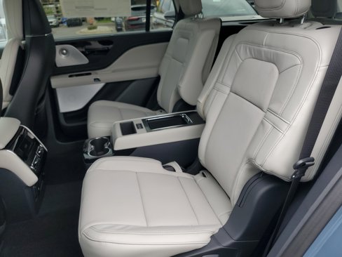 New 2025 Lincoln Aviator Reserve w/ Equipment Group 201A image 27