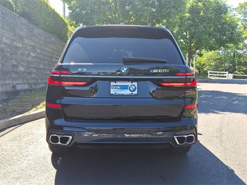 New 2026 BMW X7 M60i image 5