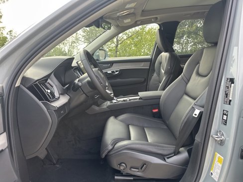 New 2026 Volvo XC90 B6 Ultra image 13