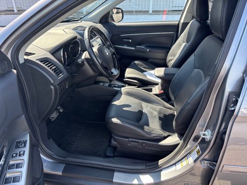 Used 2018 Mitsubishi Outlander Sport SEL image 13