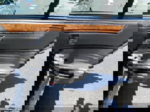 Used 2014 Mercedes-Benz E 350 Sedan image 54