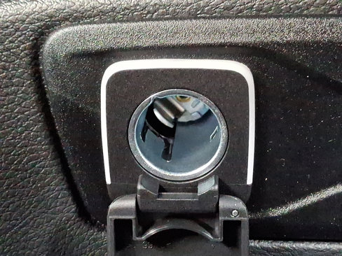 New 2026 Chrysler Voyager LX image 17
