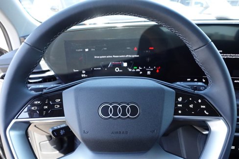 New 2025 Audi Q5 Prestige image 15