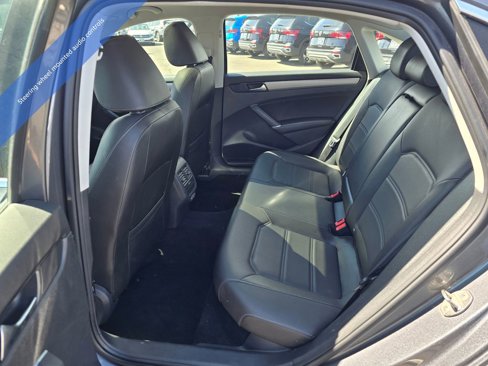 Used 2022 Volkswagen Passat 2.0T SE image 18