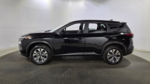 Used 2023 Nissan Rogue SV image 4