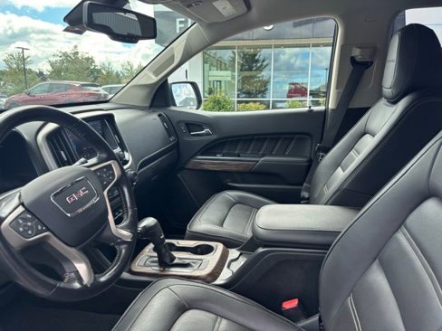 Used 2021 GMC Canyon Denali image 9