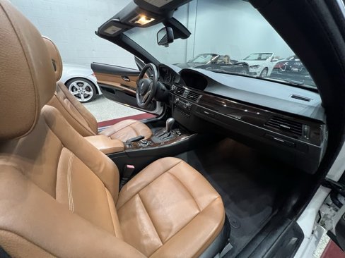 Used 2012 BMW 328i Convertible image 22
