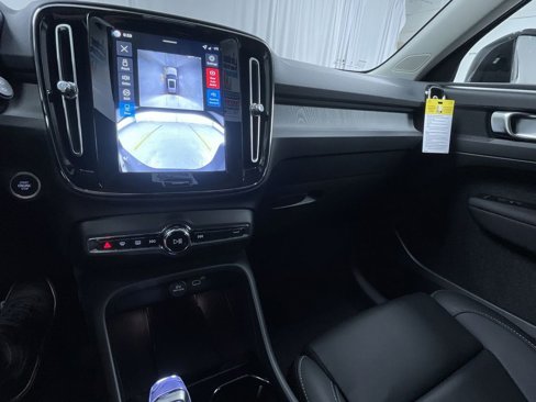 New 2026 Volvo XC40 B5 Plus w/ Protection Package Premier image 12