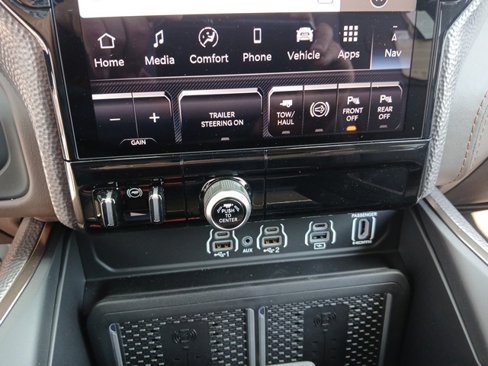New 2026 RAM 2500 Limited image 47