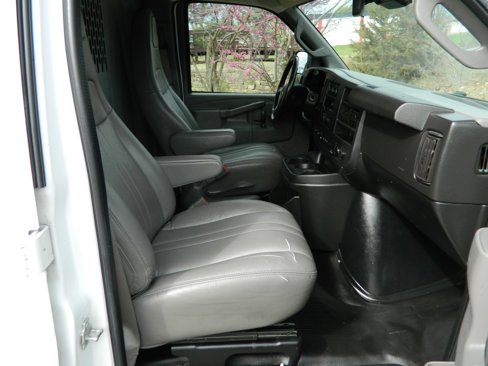 Used 2019 Chevrolet Express 2500 w/ Communications Package image 18