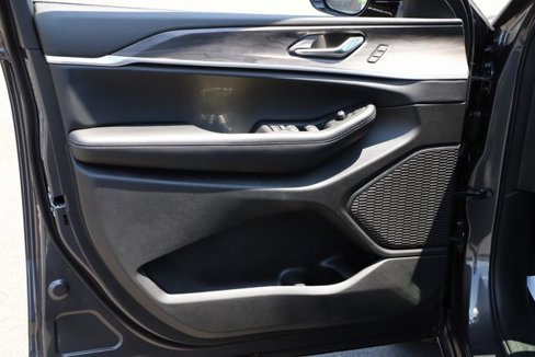 New 2025 Jeep Grand Cherokee L Limited image 16