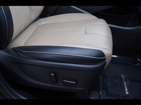 Used 2021 Hyundai Santa Fe Limited image 12