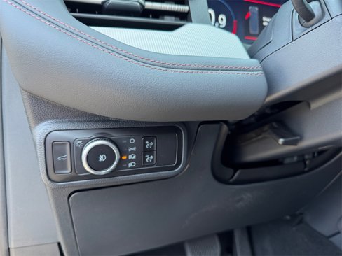 New 2025 Ford Explorer Active w/ Active Comfort Package image 23