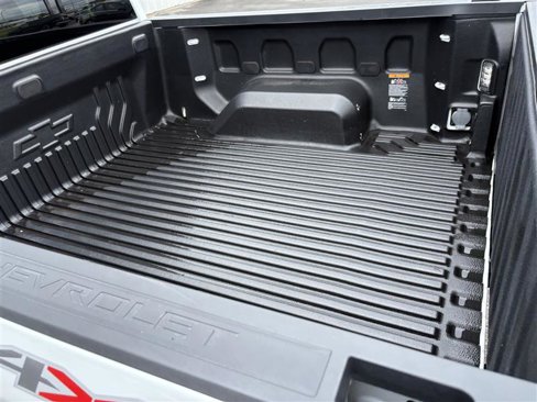 Used 2023 Chevrolet Silverado 1500 LT image 5