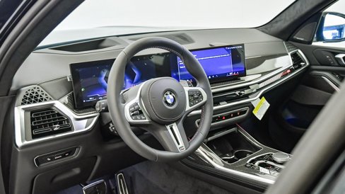 New 2026 BMW X7 M60i image 36