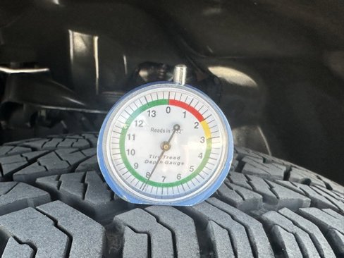 Used 2023 Nissan Frontier PRO-4X w/ Pro-4X Premium Package image 16
