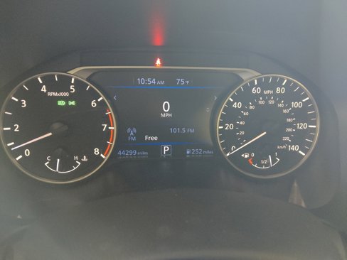 Used 2024 Nissan Altima 2.5 SV image 23