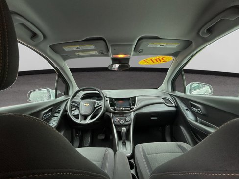 Used 2017 Chevrolet Trax LS w/ Fleet Convenience Package image 26
