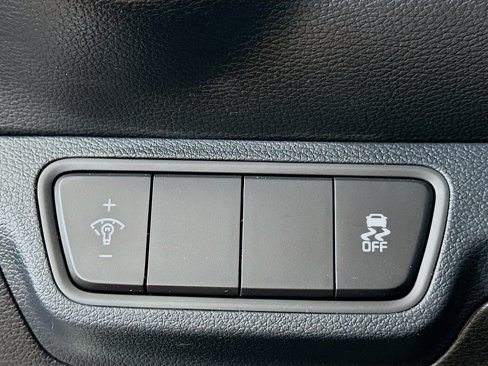 Used 2024 Kia Forte LXS image 16