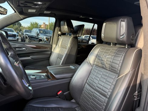 Used 2023 Cadillac Escalade Sport Platinum image 11