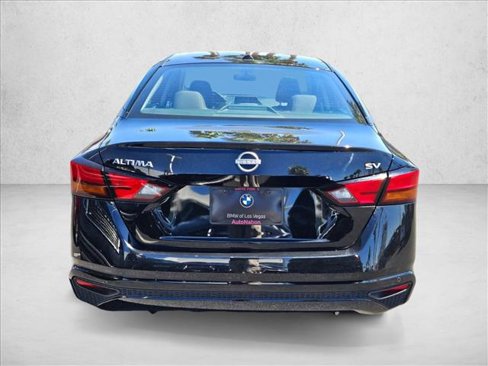 Used 2024 Nissan Altima 2.5 SV image 7