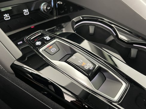 New 2025 Audi Q5 Premium Plus image 28