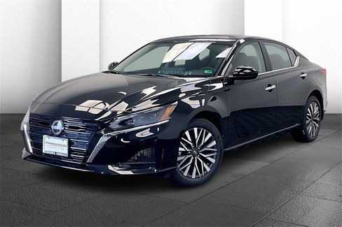 Certified 2024 Nissan Altima 2.5 SV w/ SV Premium Package image 11