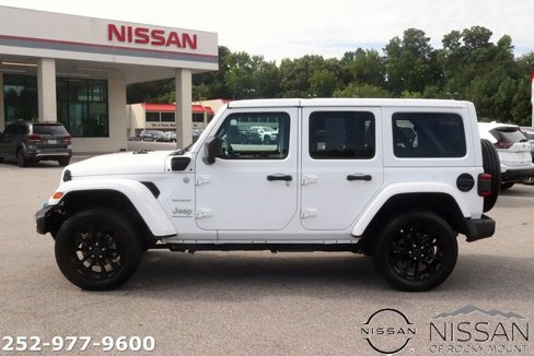 Used 2024 Jeep Wrangler Unlimited Sahara image 4