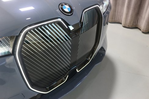 New 2026 BMW iX xDrive45 image 7