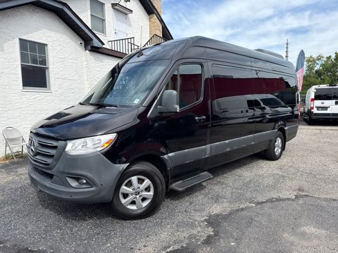 Used 2021 Mercedes-Benz Sprinter 2500 image 1