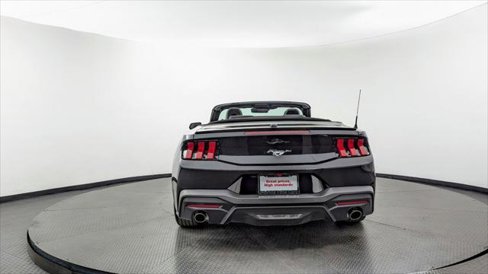 Used 2024 Ford Mustang Premium image 6