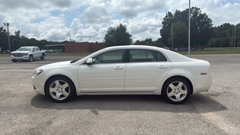 Used 2010 Chevrolet Malibu LT w/ HFV6 Engine Package image 2
