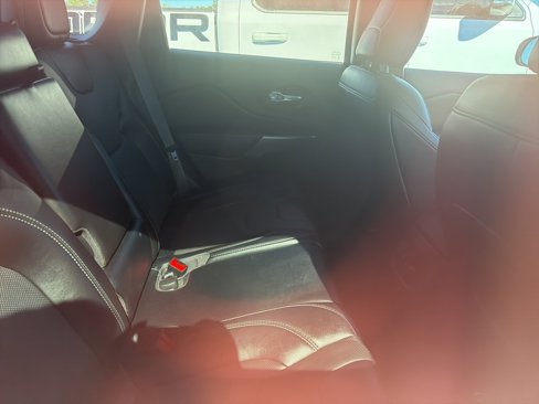 Certified 2022 Jeep Cherokee Limited image 17