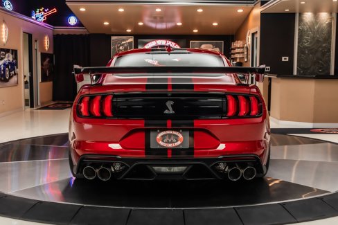 Used 2021 Ford Mustang Shelby GT500 w/ Carbon Fiber Track Pack image 14