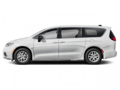 New 2025 Chrysler Pacifica Pinnacle w/ Trailer Tow Group image 3