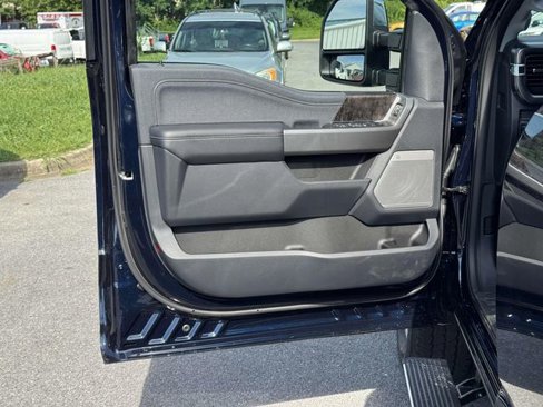New 2025 Ford F350 Lariat image 9