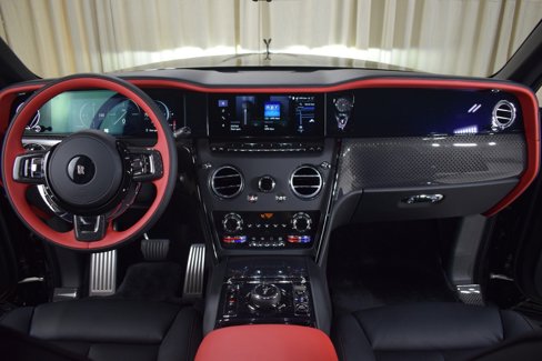 New 2026 Rolls-Royce Cullinan Black Badge image 4