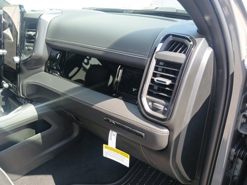 New 2026 RAM 2500 Limited image 38
