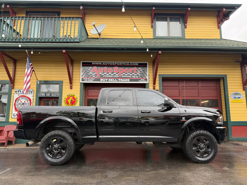 Used 2014 RAM 2500 Laramie w/ Black Appearance Group image 2