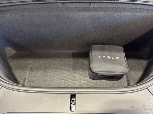 Used 2019 Tesla Model X Long Range image 44